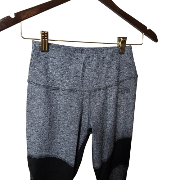 The North Face Flash Dry Performance Leggings. Perfect! - Picture 3 of 7